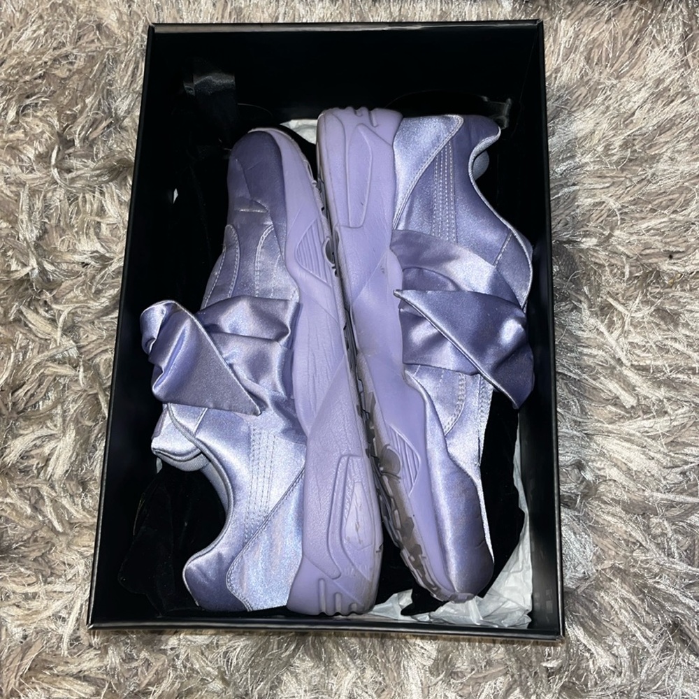 Fenty Puma Men's Lavender Bow Sneaker size 11